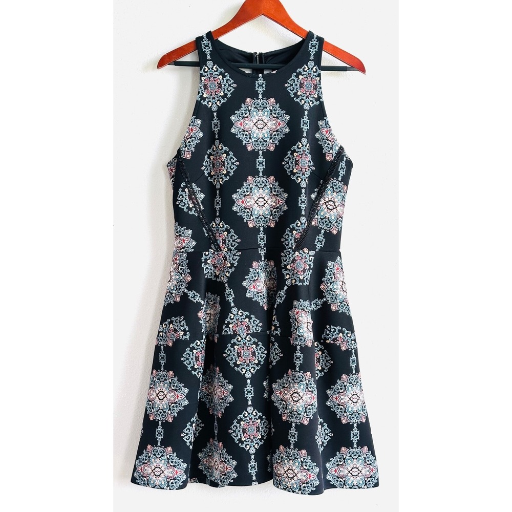 MOSSIMO Black Fit & Flare Geometric Sleeveless Scuba Dress Women's Medium